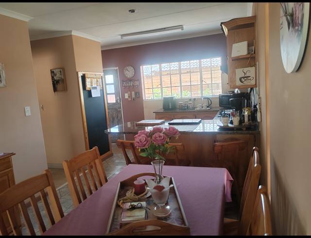 3 BEDROOM FREESTANDING FOR SALE IN SUNAIR PARK